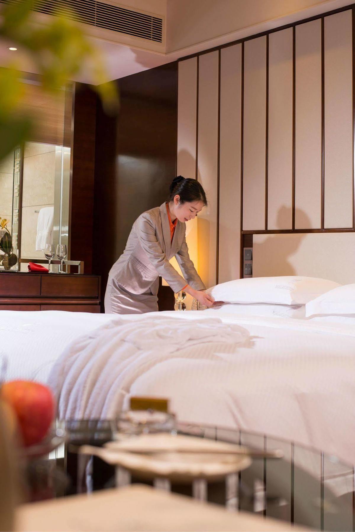 Malachite Hotel Dongguan Дунгуань Екстер'єр фото